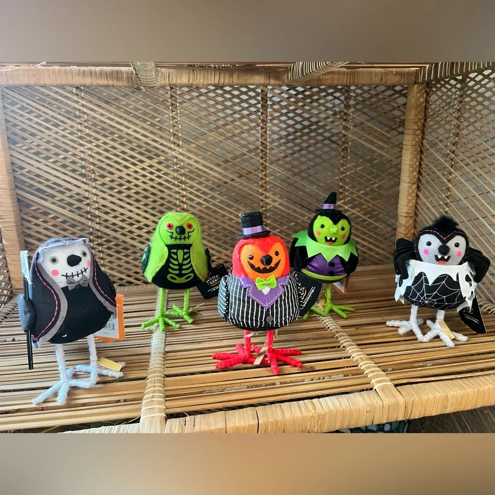 Target 2024 Hyde & EEK! Featherly Friends Halloween Birds